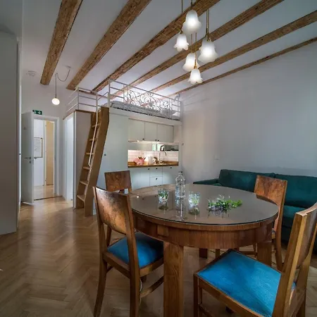 Karinatura Apartment